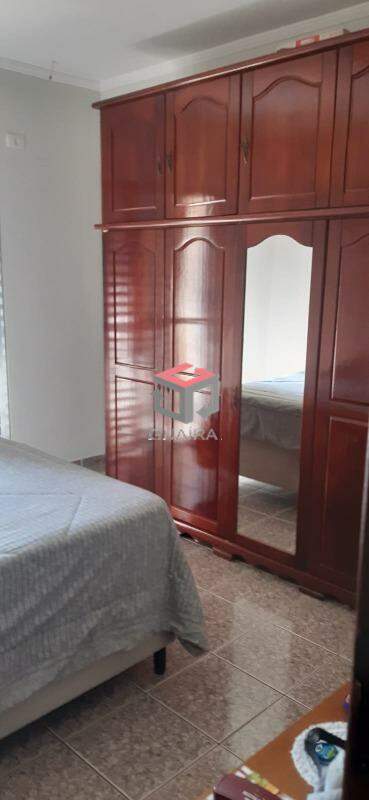 Sobrado à venda com 2 quartos, 160m² - Foto 17