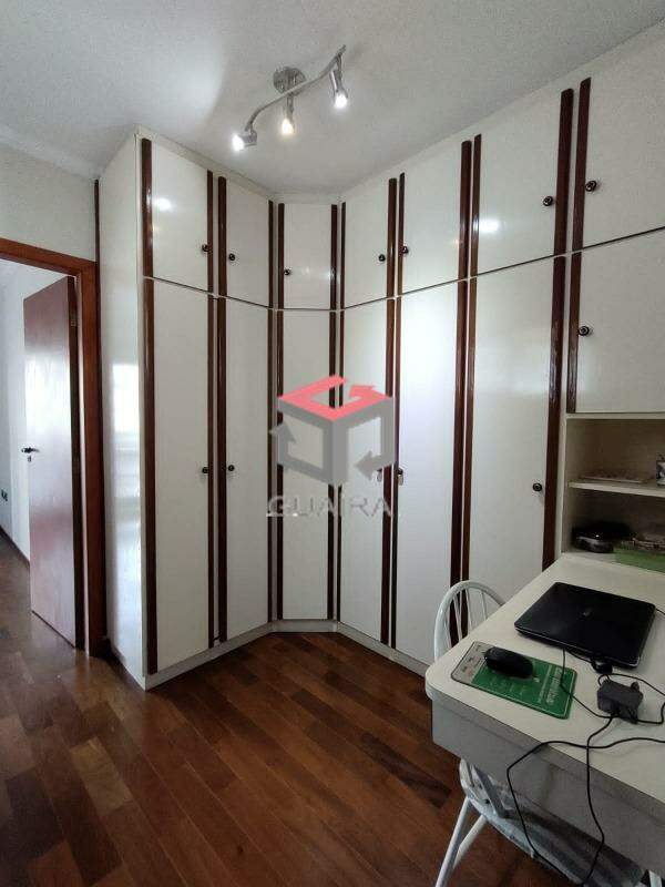 Sobrado à venda com 3 quartos, 256m² - Foto 24