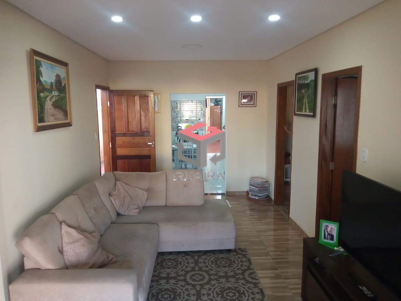 Casa à venda com 2 quartos, 195m² - Foto 1