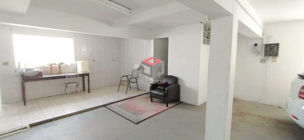 Sobrado à venda com 4 quartos, 295m² - Foto 1