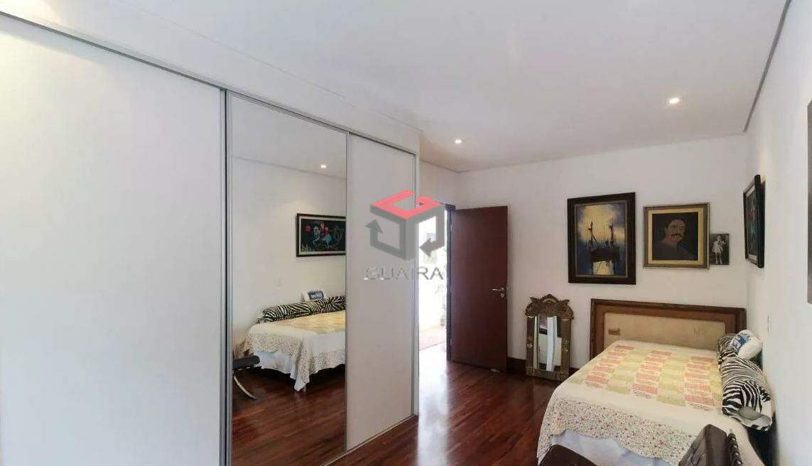 Casa à venda com 3 quartos, 250m² - Foto 18