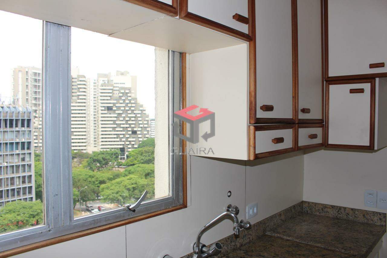 Apartamento à venda com 1 quarto, 83m² - Foto 11