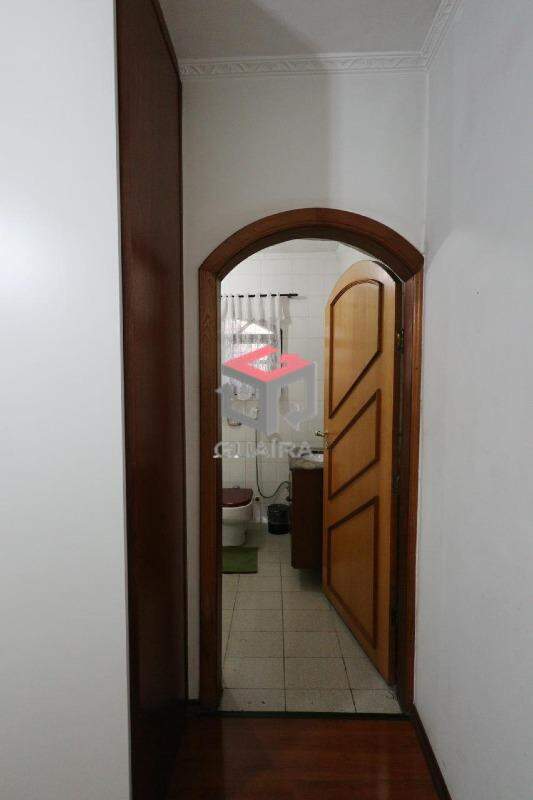 Sobrado à venda com 4 quartos, 310m² - Foto 26