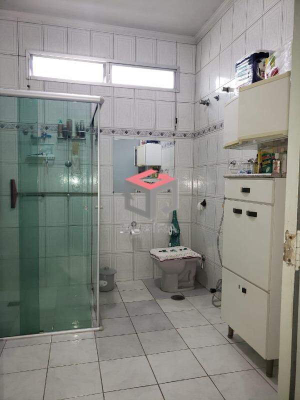 Sobrado para alugar com 3 quartos, 320m² - Foto 16