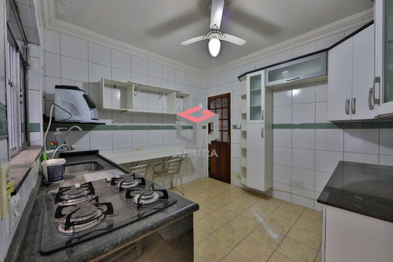 Sobrado à venda com 2 quartos, 220m² - Foto 5