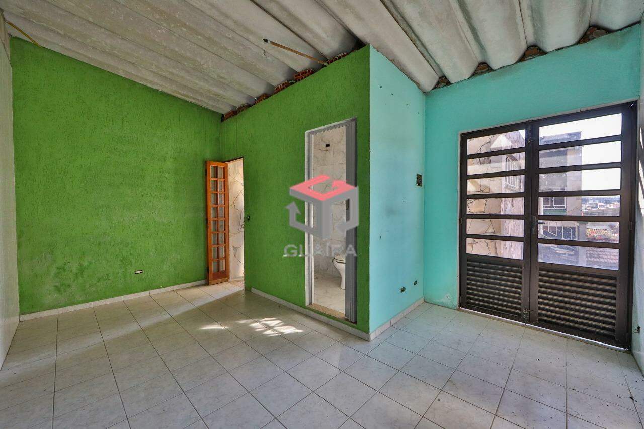 Sobrado à venda com 2 quartos, 220m² - Foto 10