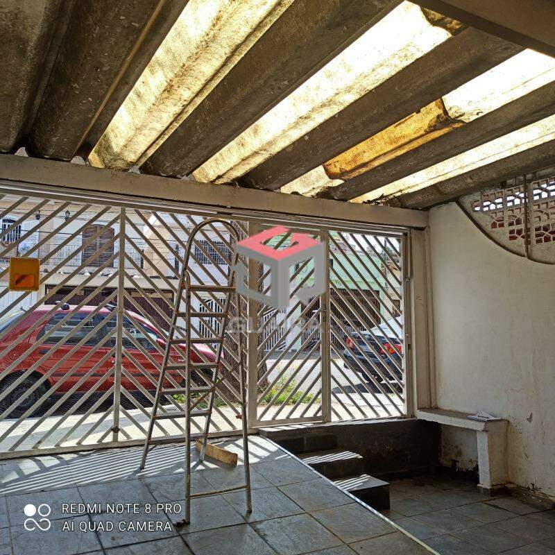 Sobrado à venda com 3 quartos, 205m² - Foto 2