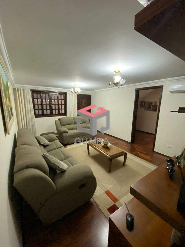 Sobrado à venda com 3 quartos, 201m² - Foto 1