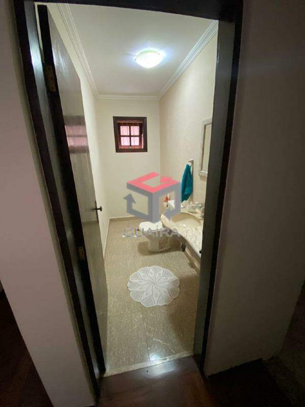 Sobrado à venda com 3 quartos, 201m² - Foto 25