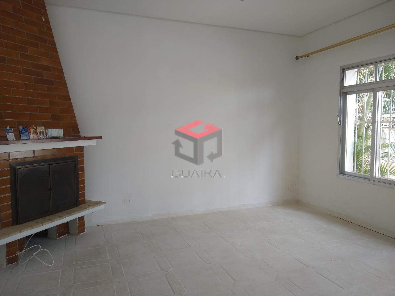 Casa à venda com 3 quartos, 180m² - Foto 1