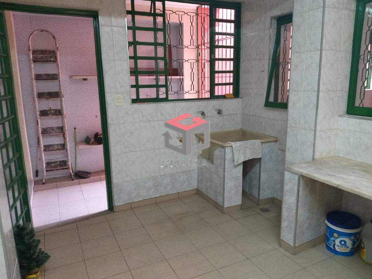 Sobrado à venda com 4 quartos, 180m² - Foto 8