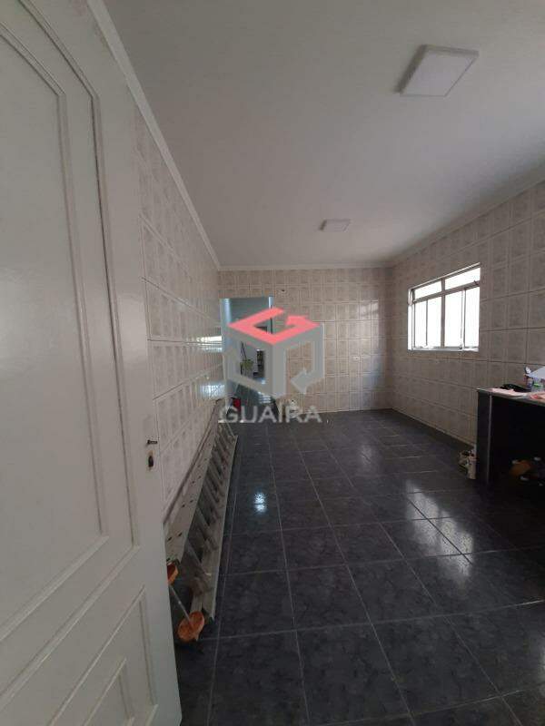 Sobrado à venda com 3 quartos, 180m² - Foto 1