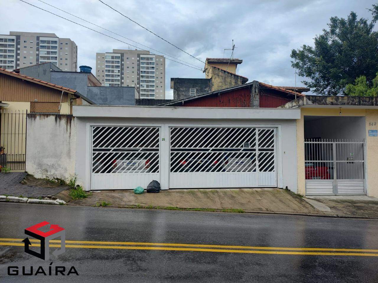 Casa à venda com 2 quartos, 145m² - Foto 1