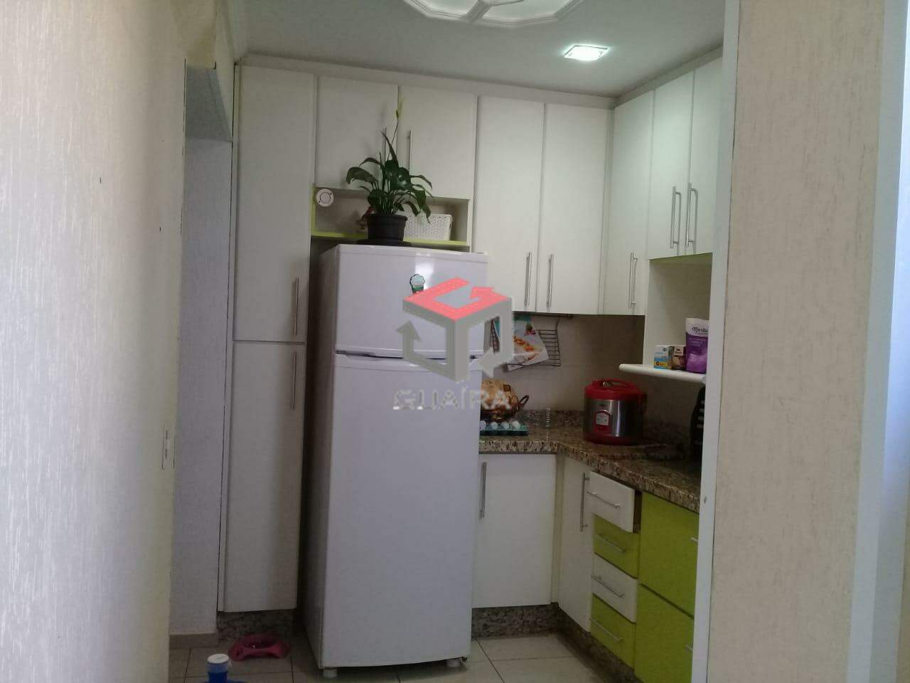 Apartamento à venda com 2 quartos, 70m² - Foto 3