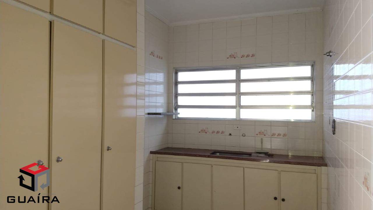 Casa à venda com 3 quartos, 300m² - Foto 3