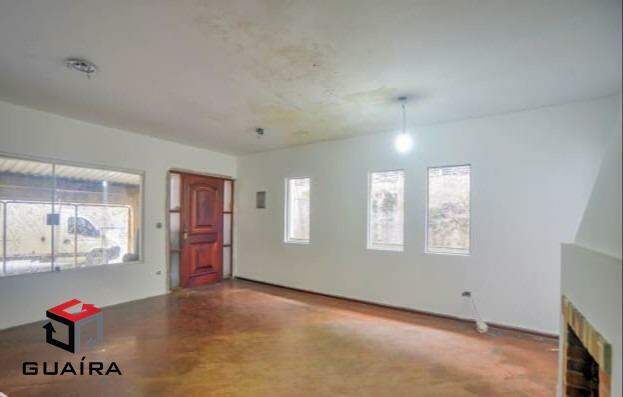 Sobrado à venda com 3 quartos, 300m² - Foto 2