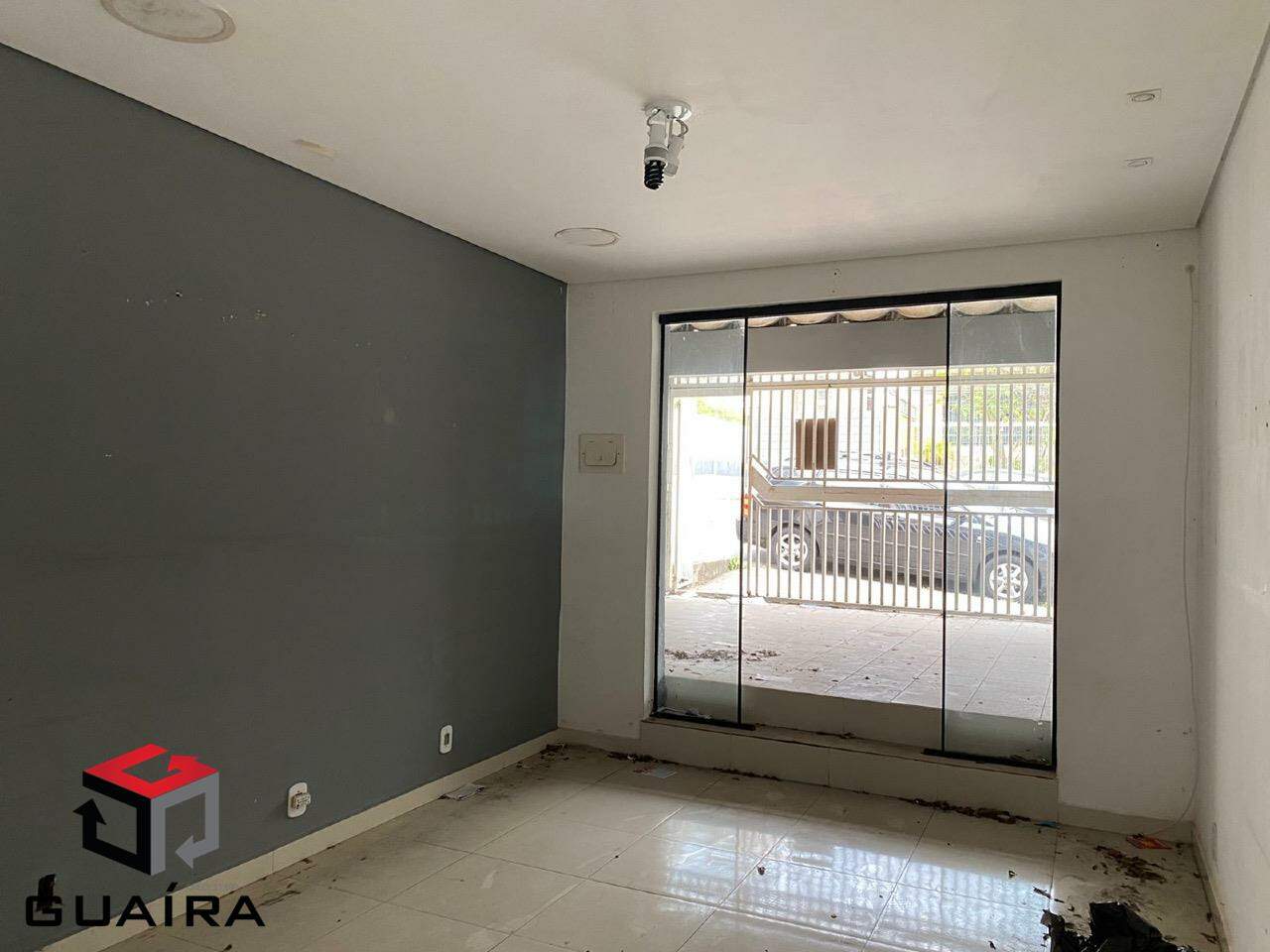 Casa à venda com 1 quarto, 128m² - Foto 1