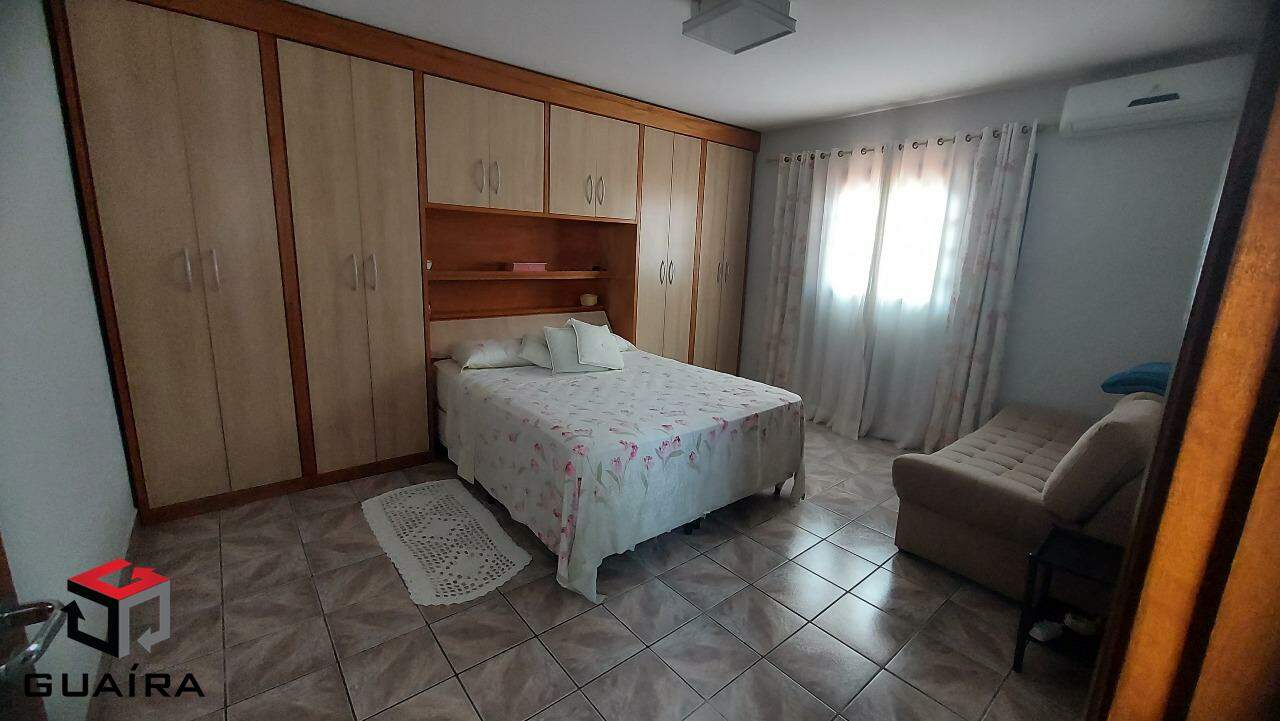 Sobrado à venda com 4 quartos, 180m² - Foto 9