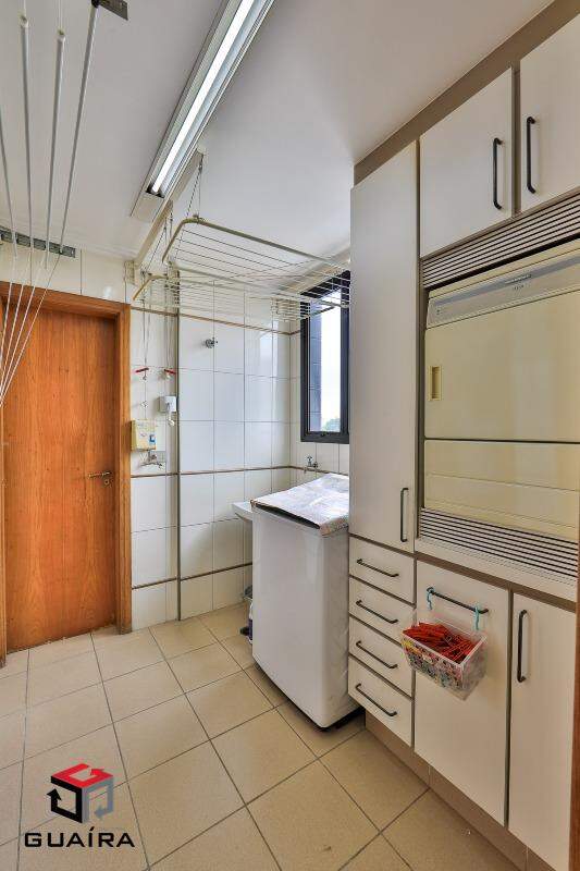 Apartamento à venda com 3 quartos, 137m² - Foto 19