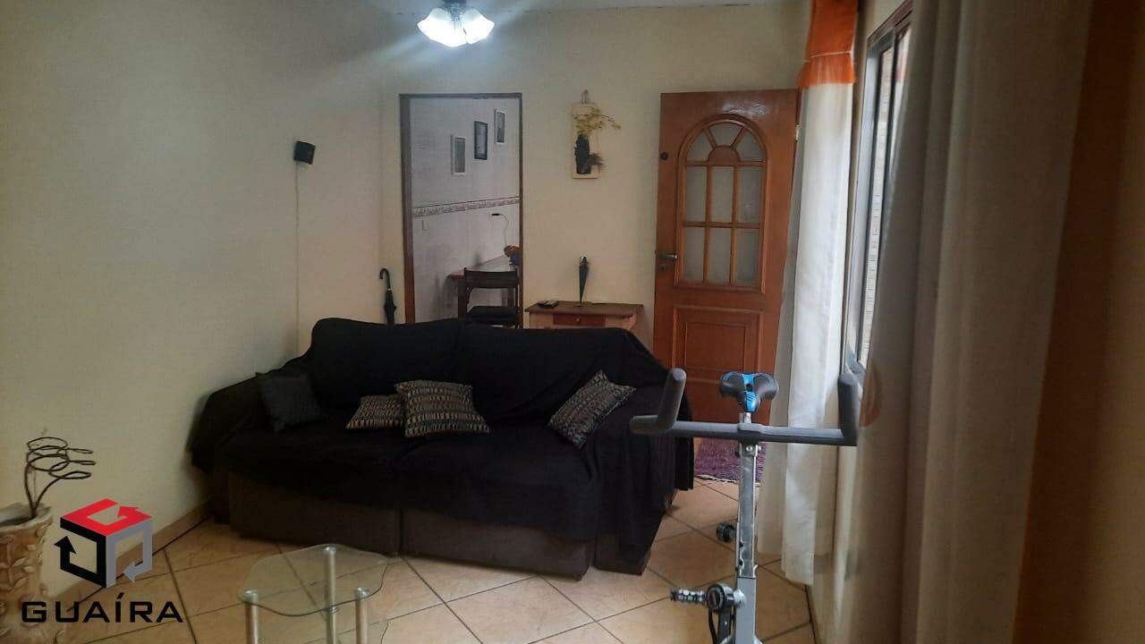 Casa à venda com 2 quartos, 125m² - Foto 2