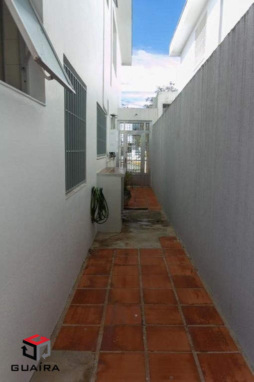 Sobrado à venda com 4 quartos, 200m² - Foto 18