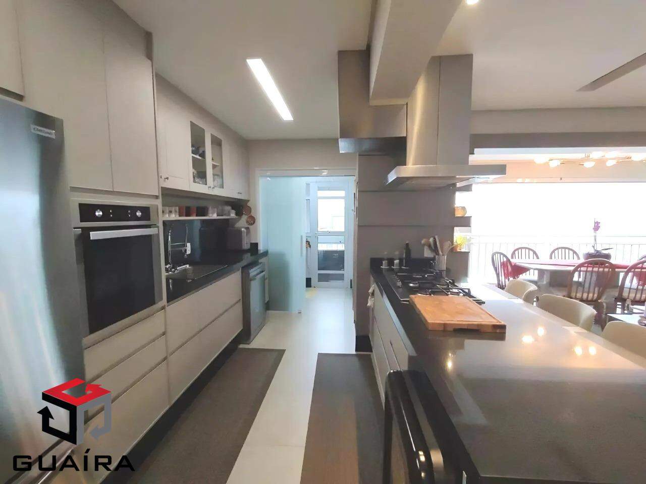 Apartamento à venda com 3 quartos, 127m² - Foto 11