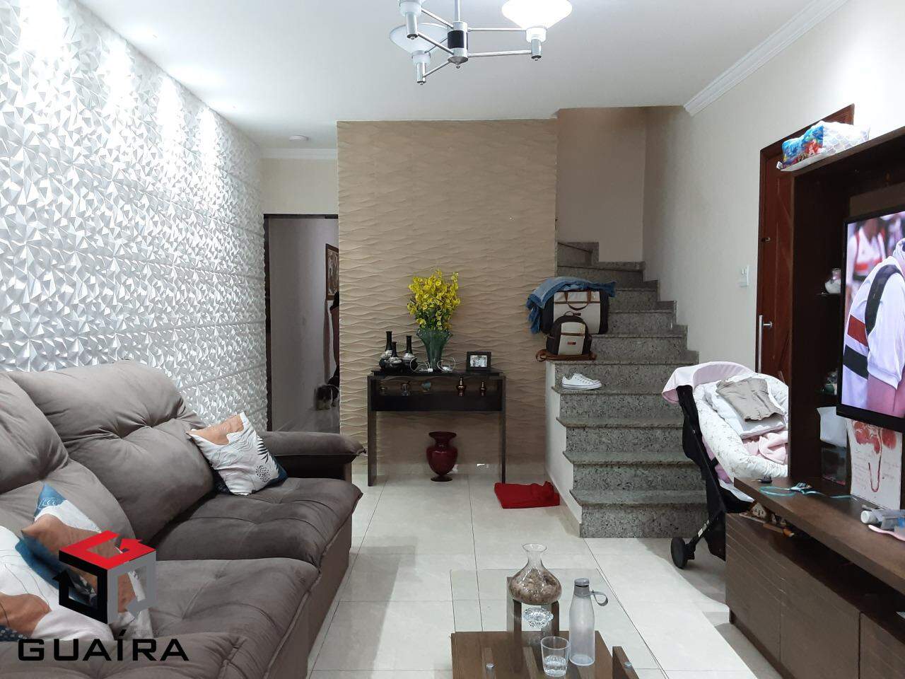 Sobrado à venda com 3 quartos, 204m² - Foto 2