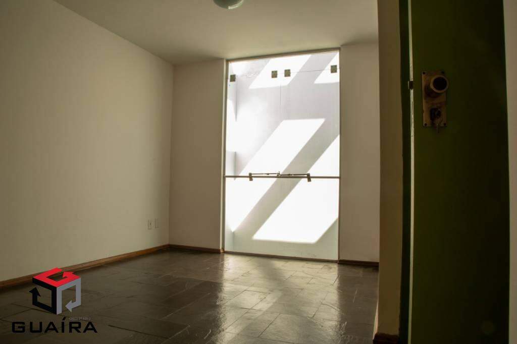 Sobrado para alugar com 4 quartos, 200m² - Foto 9