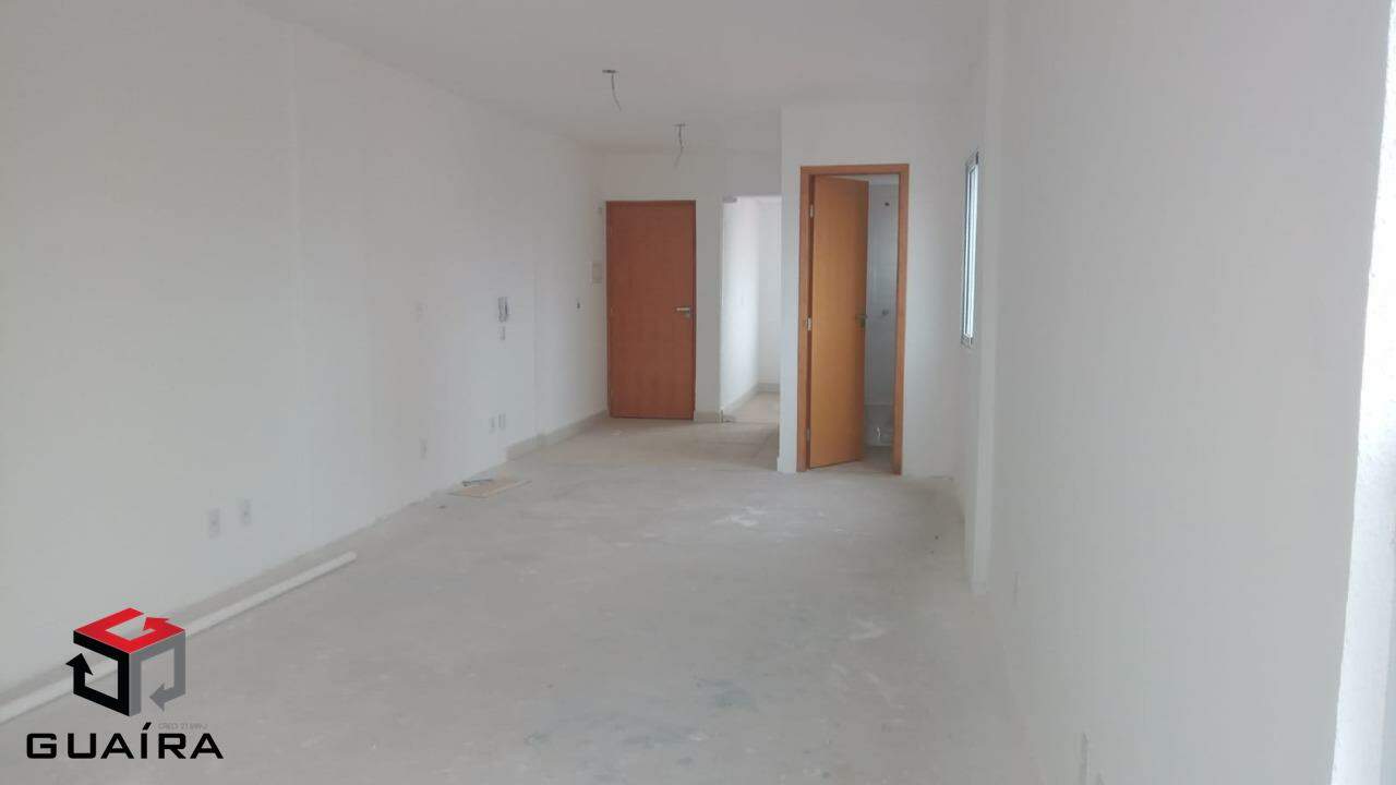 Apartamento à venda com 2 quartos, 42m² - Foto 2