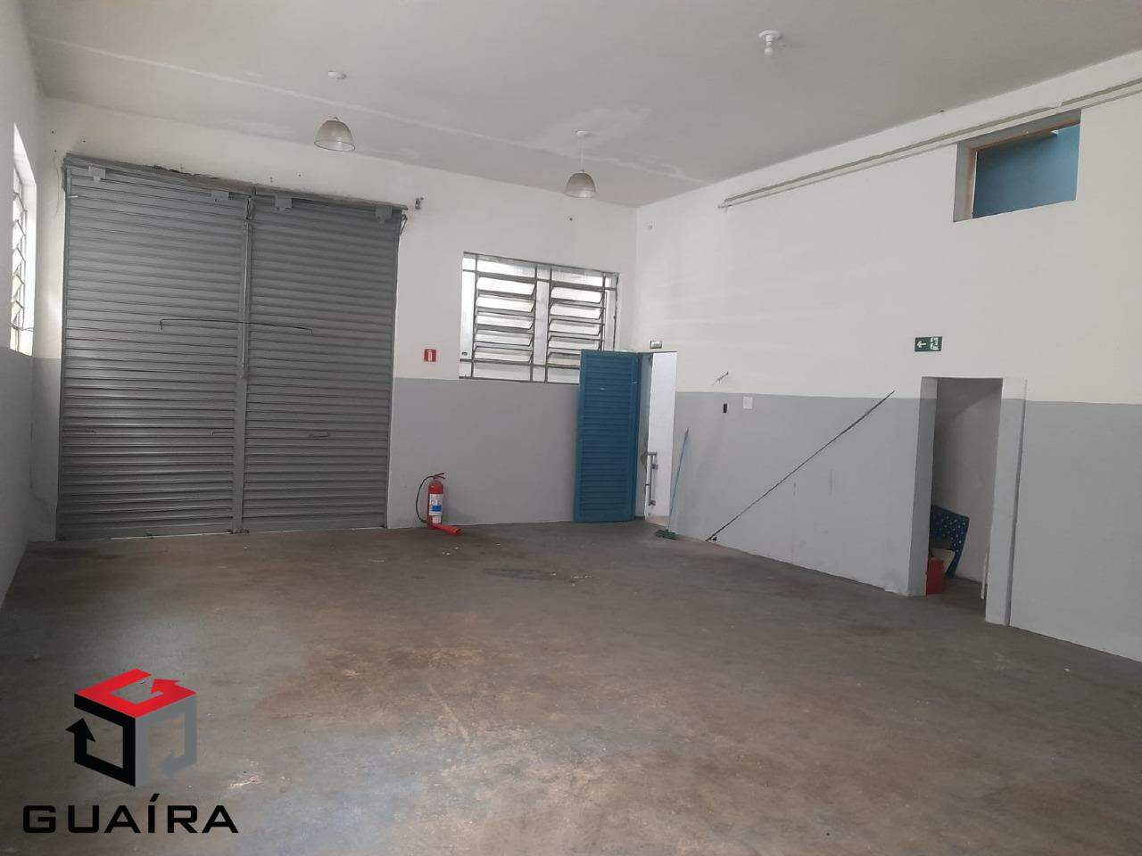 Depósito-Galpão-Armazém à venda, 330m² - Foto 12