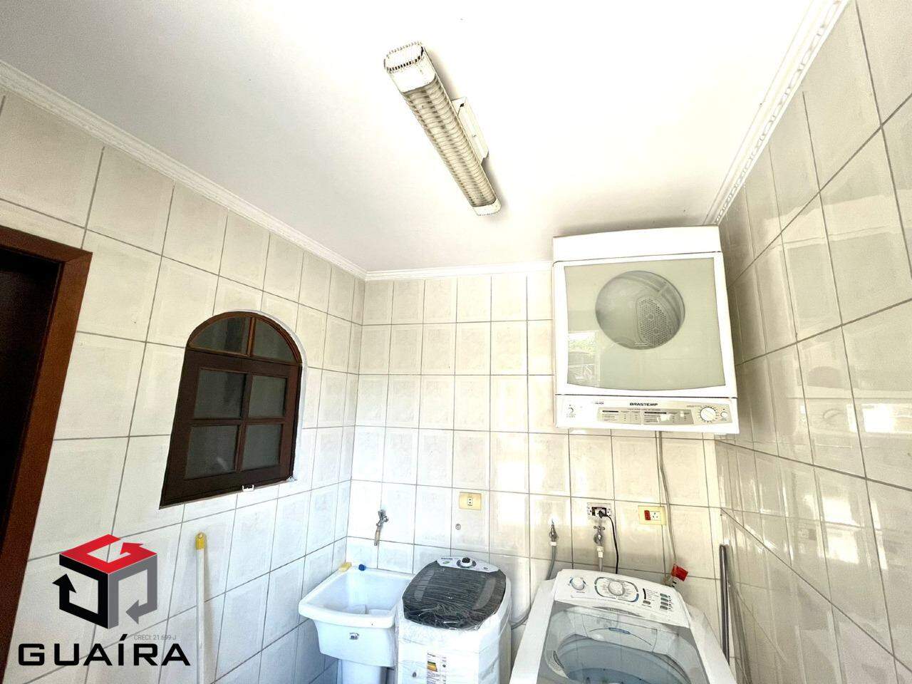 Casa à venda com 3 quartos, 210m² - Foto 11