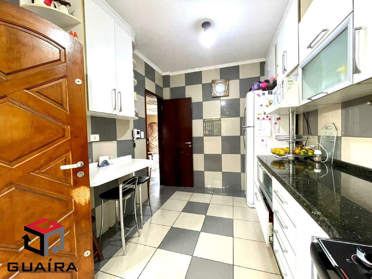 Casa à venda com 3 quartos, 210m² - Foto 9