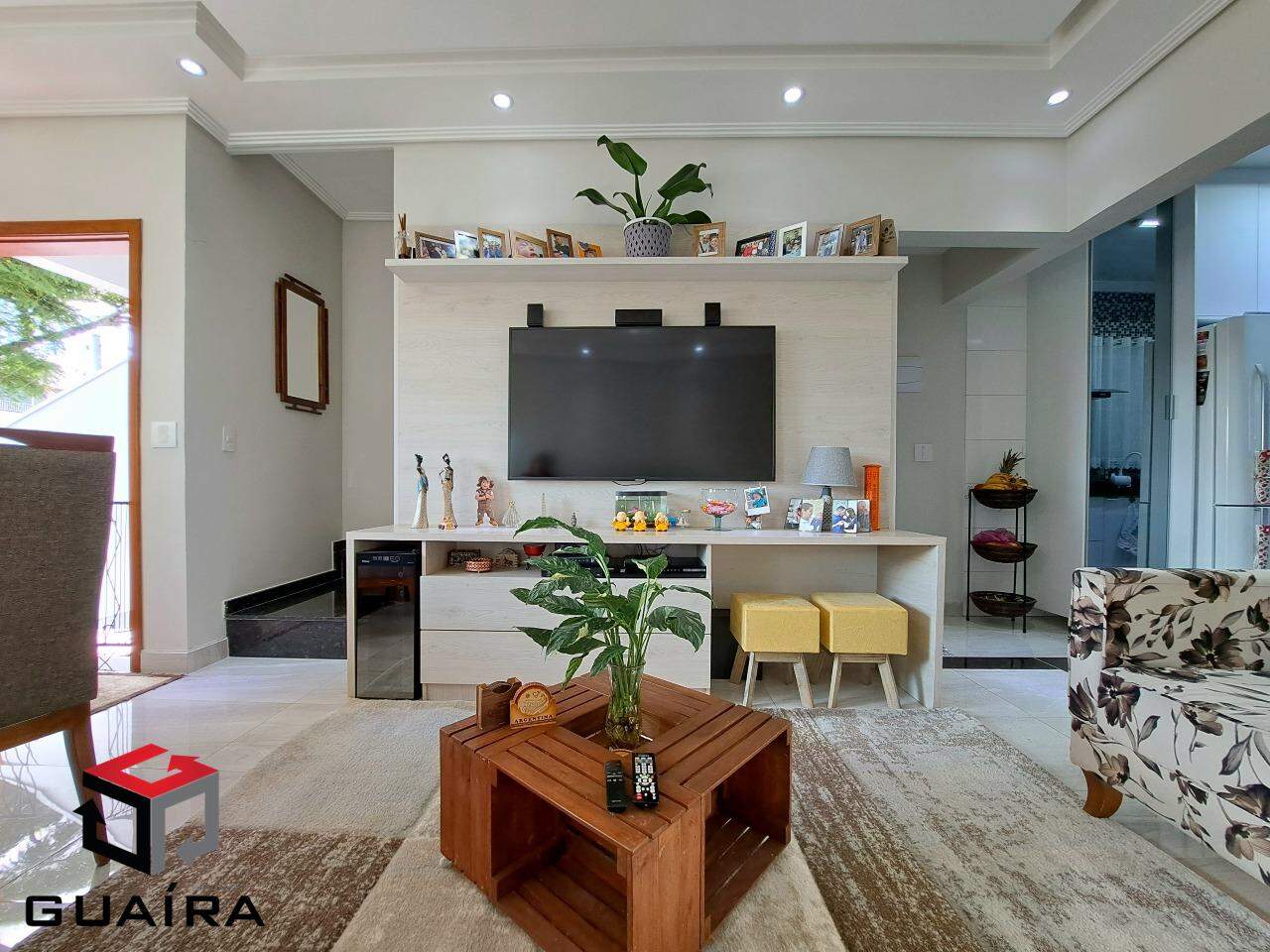 Sobrado à venda com 3 quartos, 144m² - Foto 1