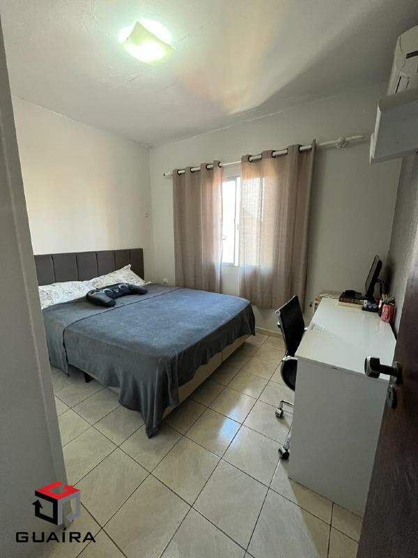 Sobrado à venda com 4 quartos, 200m² - Foto 9