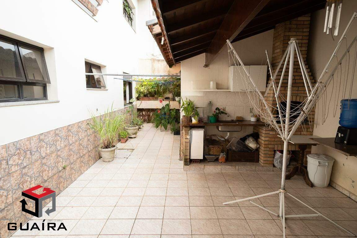 Sobrado à venda com 4 quartos, 200m² - Foto 37