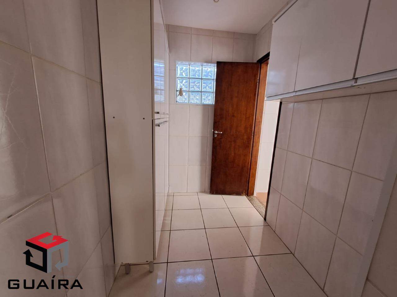 Sobrado à venda com 3 quartos, 270m² - Foto 31