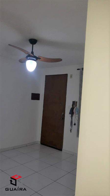 Apartamento à venda com 2 quartos, 46m² - Foto 2