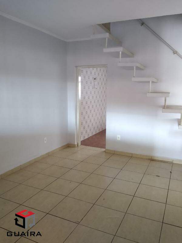 Sobrado à venda com 3 quartos, 147m² - Foto 1