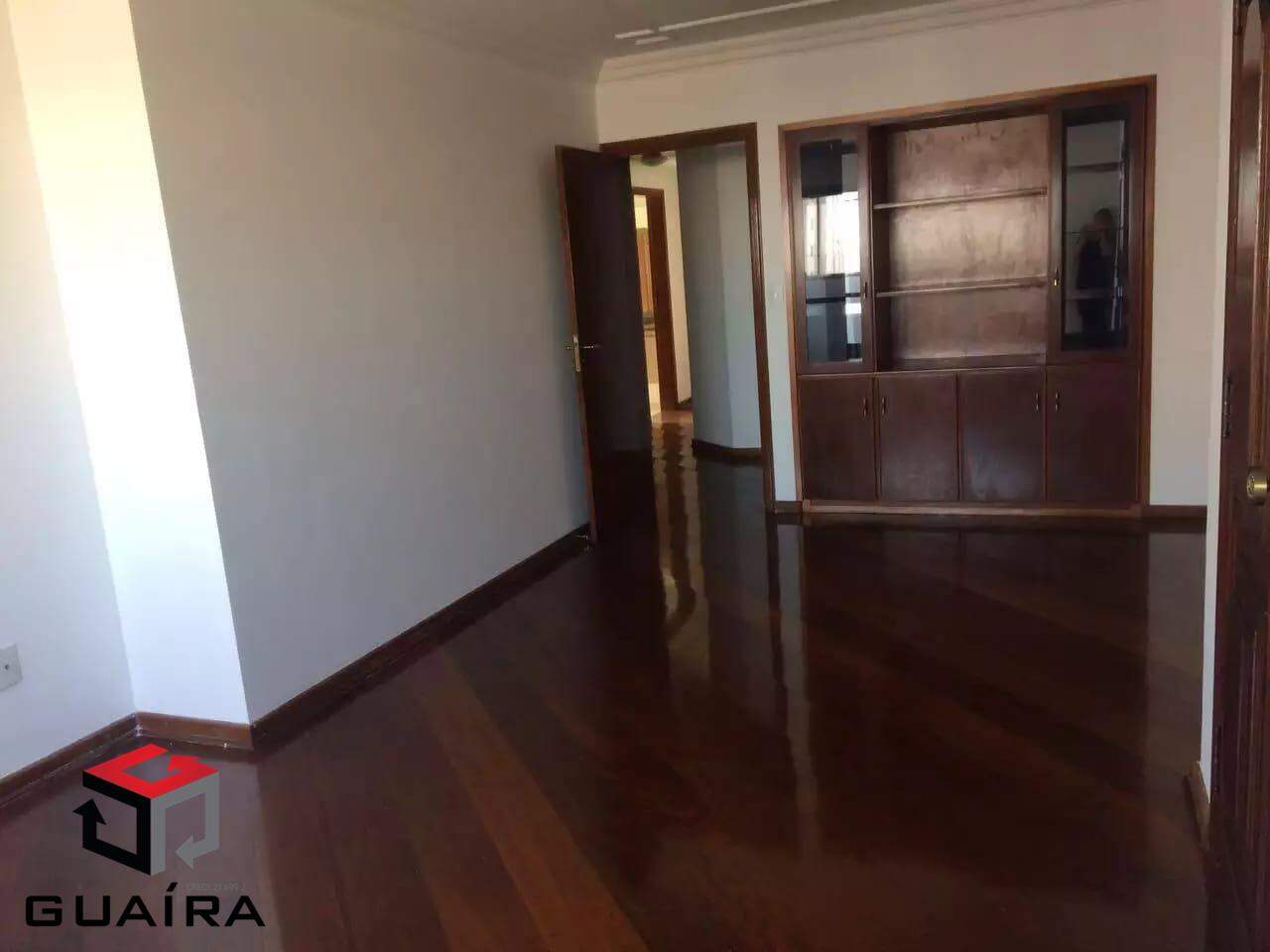 Apartamento para alugar com 4 quartos, 160m² - Foto 1