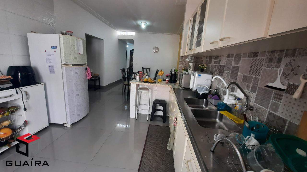 Casa à venda com 3 quartos, 235m² - Foto 7