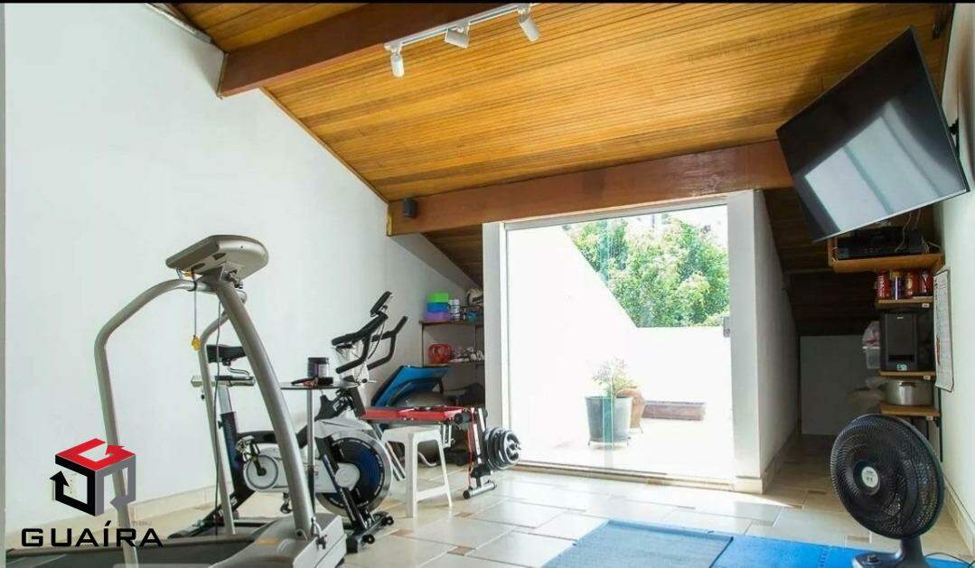 Sobrado à venda com 3 quartos, 262m² - Foto 32