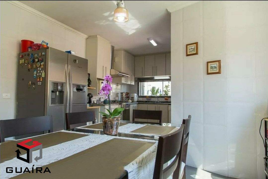 Sobrado à venda com 3 quartos, 262m² - Foto 11