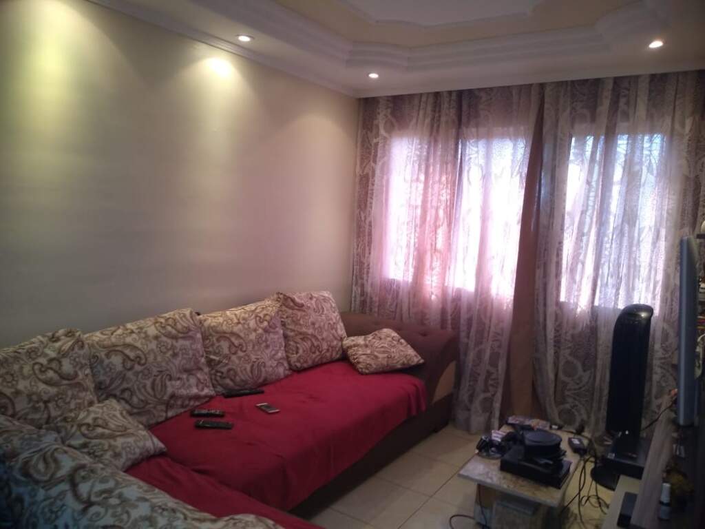 Apartamento à venda com 2 quartos, 64m² - Foto 2