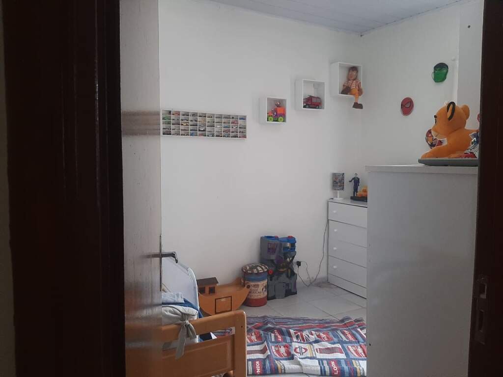 Casa à venda com 4 quartos, 180m² - Foto 6