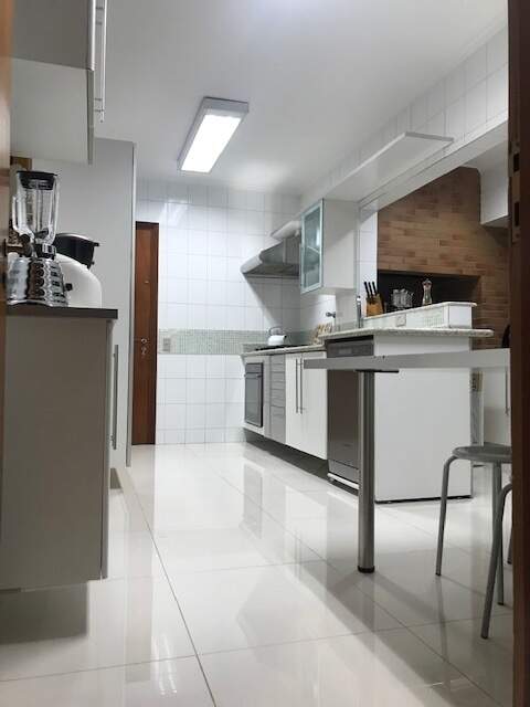 Apartamento à venda com 3 quartos, 154m² - Foto 6