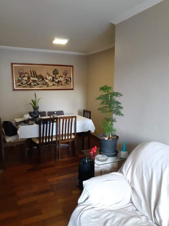 Apartamento à venda com 2 quartos, 68m² - Foto 3