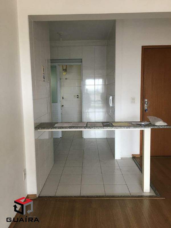 Apartamento à venda com 2 quartos, 68m² - Foto 2