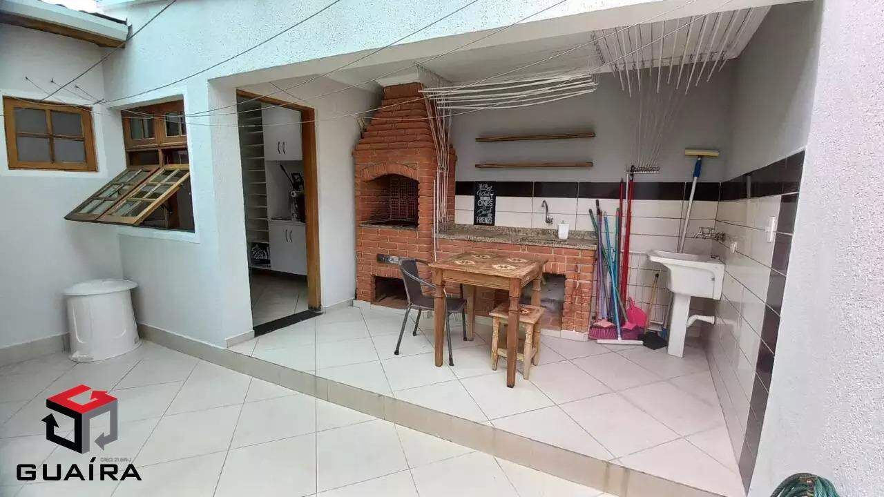 Casa para alugar com 3 quartos, 162m² - Foto 9