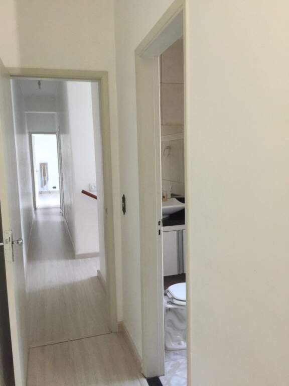 Sobrado à venda com 6 quartos, 168m² - Foto 4