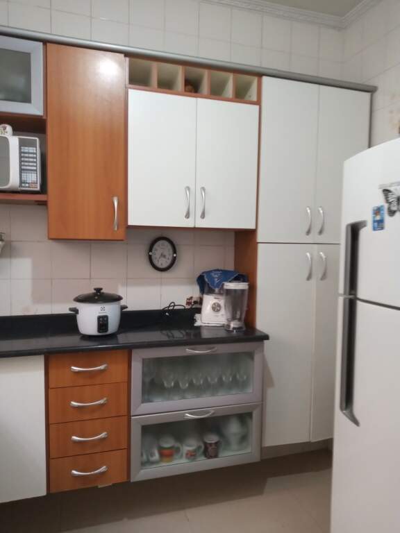 Apartamento à venda com 1 quarto, 38m² - Foto 2